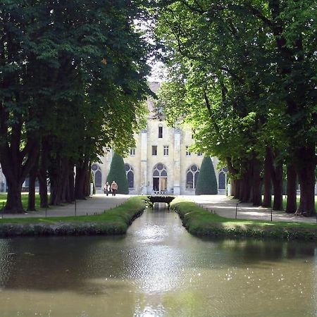 Superbe Appartement En Plein Centre Ville Viarmes Экстерьер фото