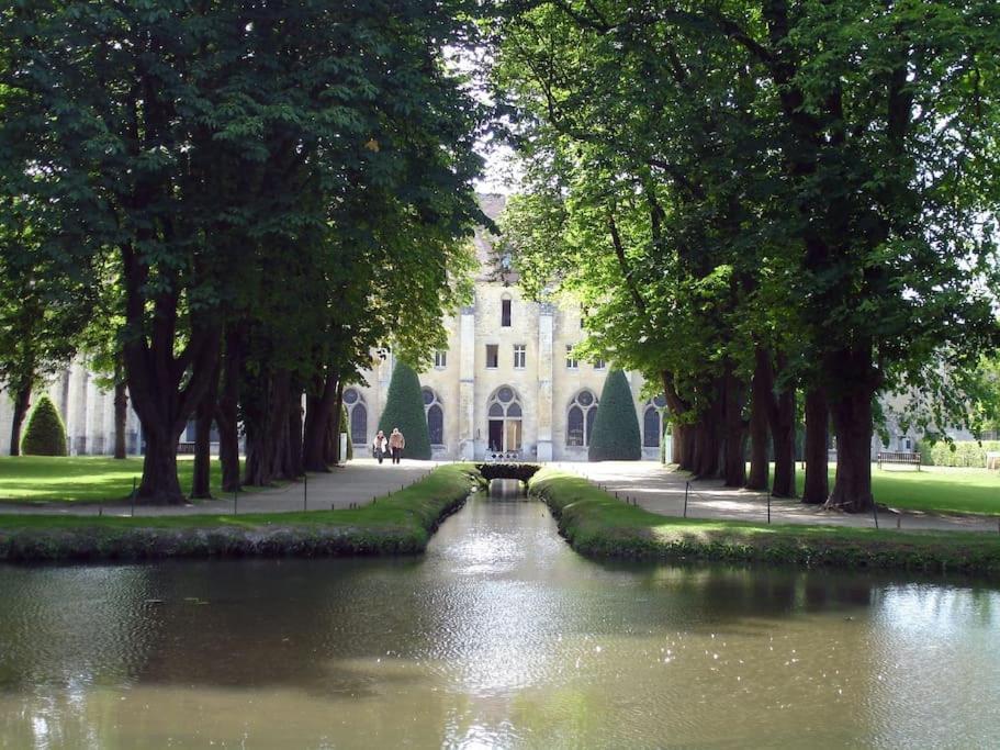 Superbe Appartement En Plein Centre Ville Viarmes Экстерьер фото